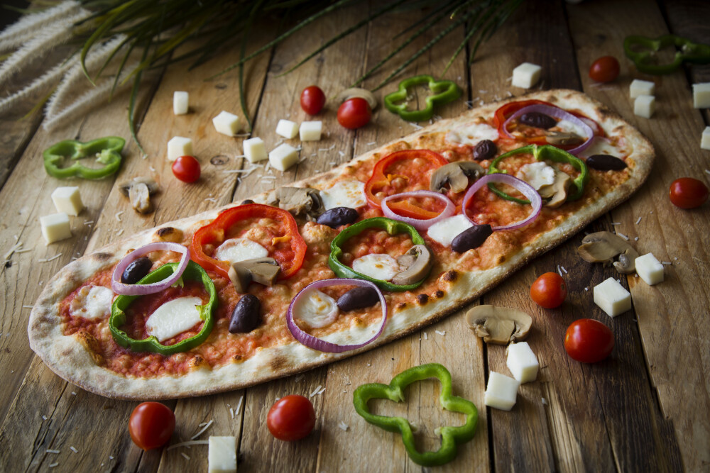 كلاسيك بيتزا/ Classic Pizza